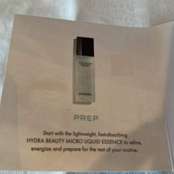 CHANEL Hydro Beauty 6-Piece Sample Set - Picture 6 of 9